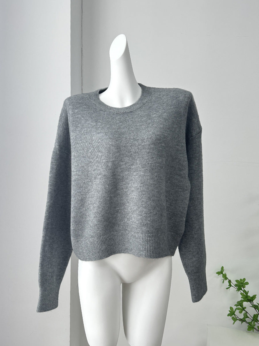 Boxy Crew Neck Sweater with Ribbed Edges in Gray — front view on mannequin