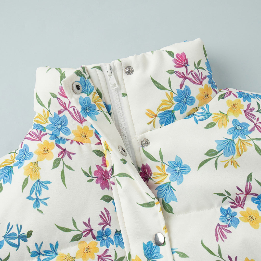 Floral Print Puffer Jacket with Stand Collar in Cream Floral — close-up of the stand collar and snap placket