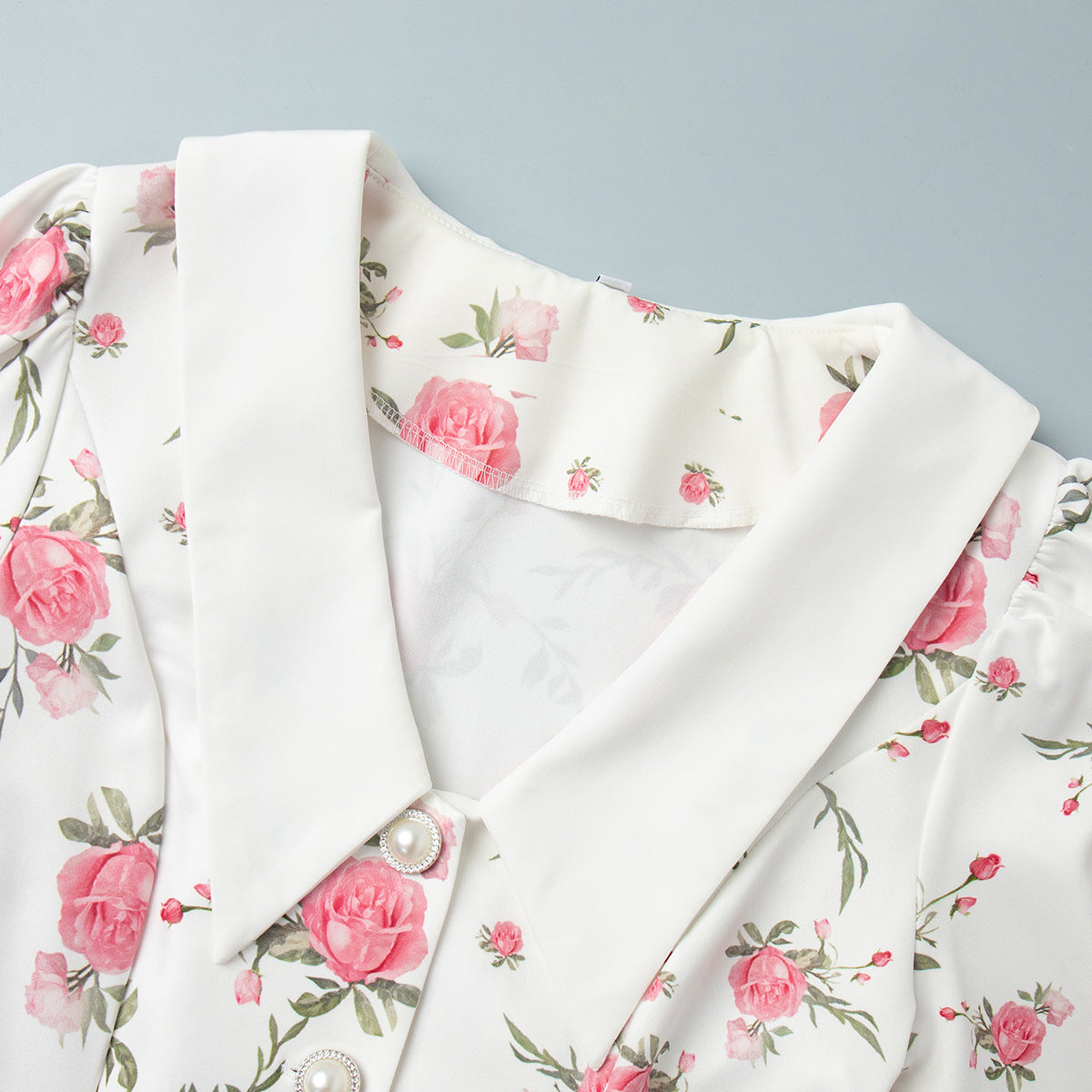Floral Puff-Sleeve Mini Dress with Contrast Collar in Cream Floral — close-up of the contrast collar
