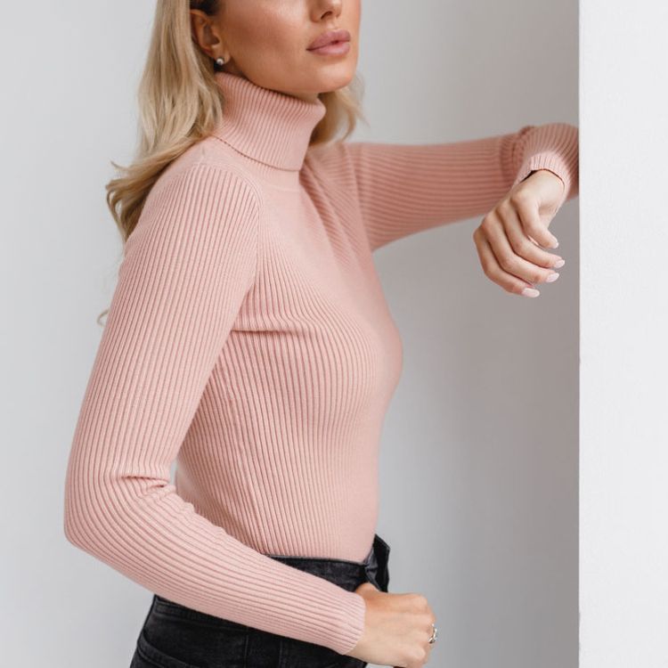 Fitted Ribbed Turtleneck Sweater in Dusty Pink — on model