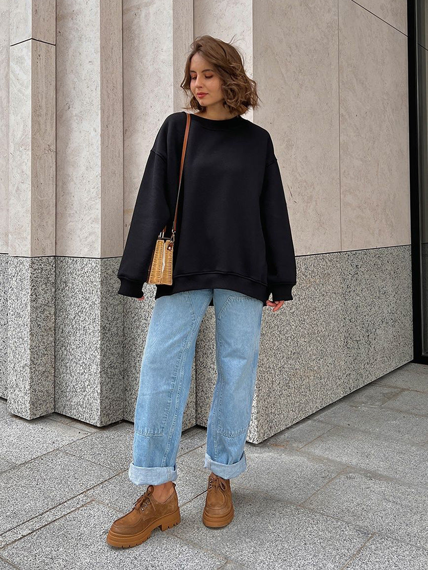 Oversized Heavyweight Crew Neck Sweatshirt in Black — full-length view with jeans